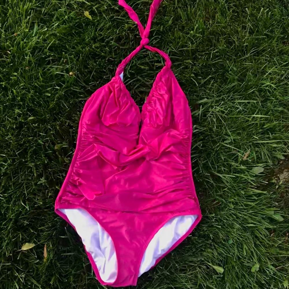 Woman’s Plus Size • Extreme Slimming Swimsuit